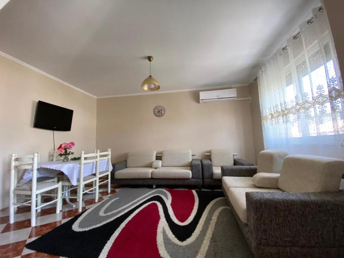 Dibra'S Apartment Shkoder Luaran gambar