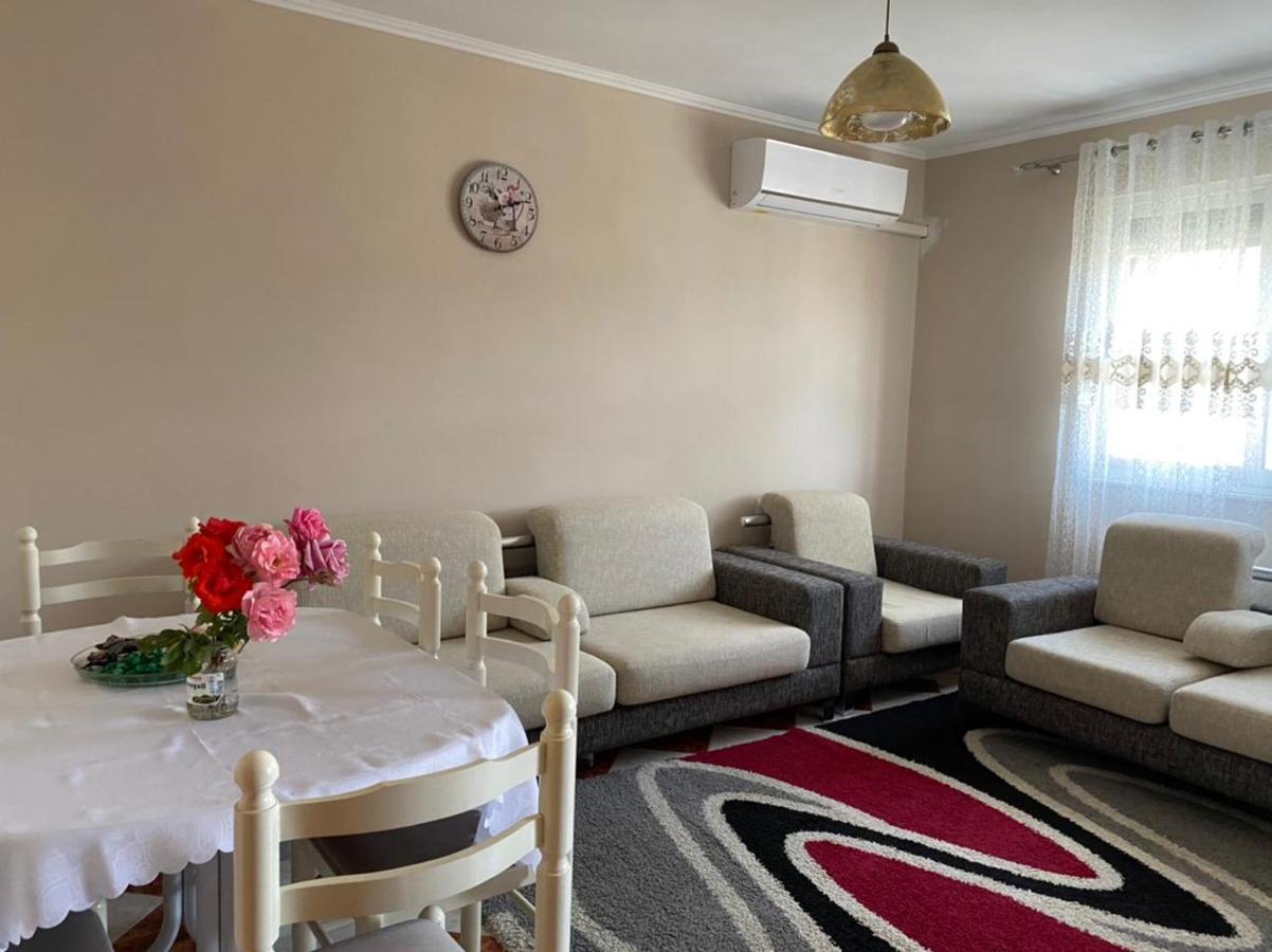 Dibra'S Apartment Shkoder Luaran gambar